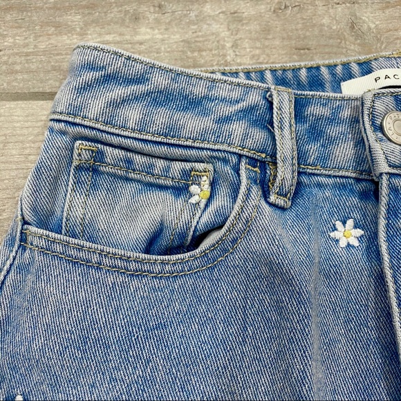 High Waisted Daisy Denim PacSun Mom Shorts - Picture 4 of 11